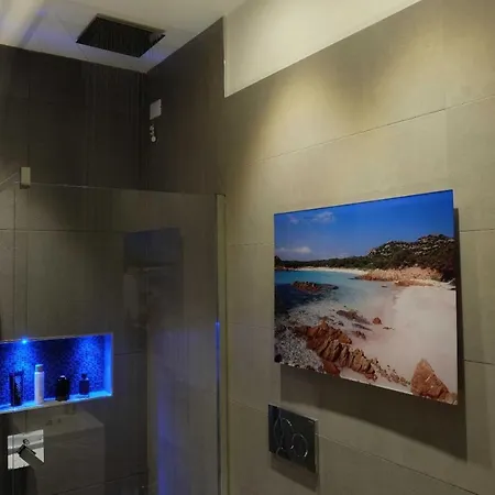Дом отдыха Spacious House In The Heart Of With Terrace *