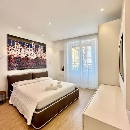 Дом отдыха Spacious House In The Heart Of With Terrace *