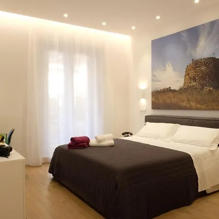 Spacious House In The Heart Of With Terrace Cagliari