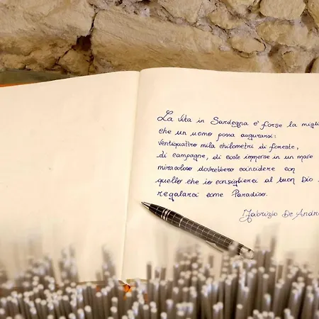 Spacious House In The Heart Of With Terrace Ferienhaus Cagliari