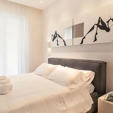 Spacious House In The Heart Of With Terrace Ferienhaus *